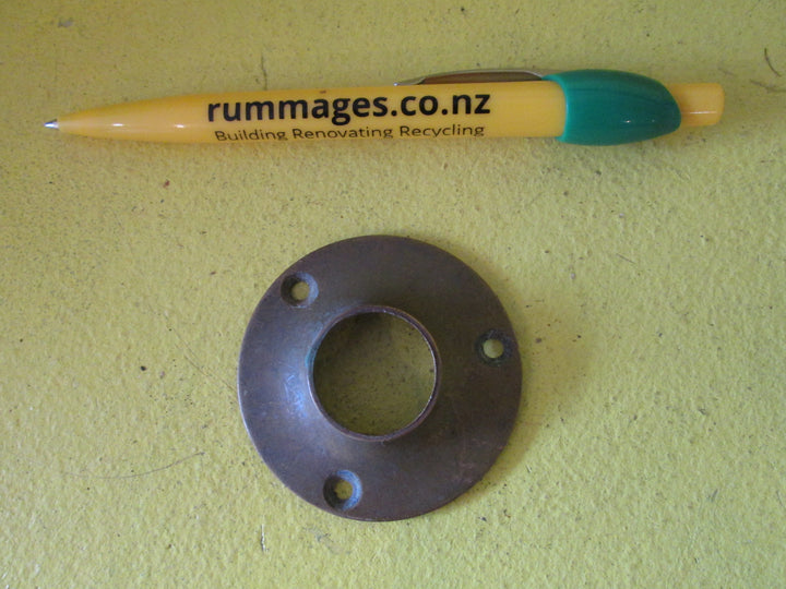 Brass Rose Door Plates 58, 62 Dai x 20-22W