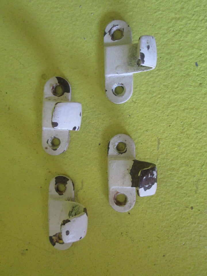 Brass(Painted) Sash Lift on Mounted Oval Plate 47L x 16W x 25D