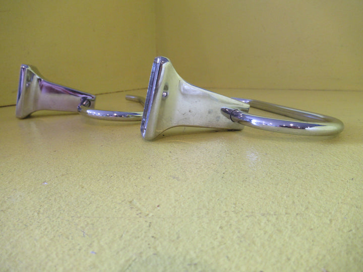 Chrome Toilet Roll Holder with Rectangle Mount.  57L x 32W x 75H, Roll 170L x 80H