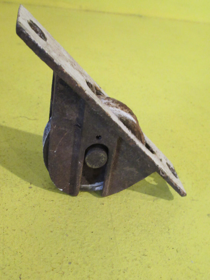 Detachable Roller Double Hung Sash Weigh Pulley   117L x 27W x 50D