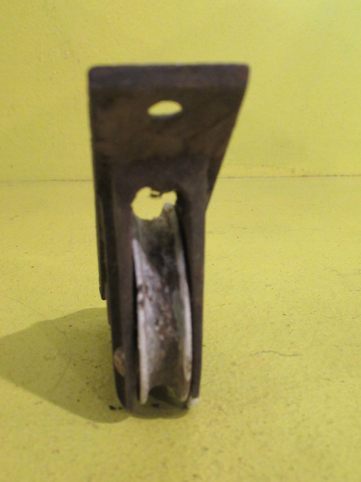 Detachable Roller Double Hung Sash Weigh Pulley   117L x 27W x 50D