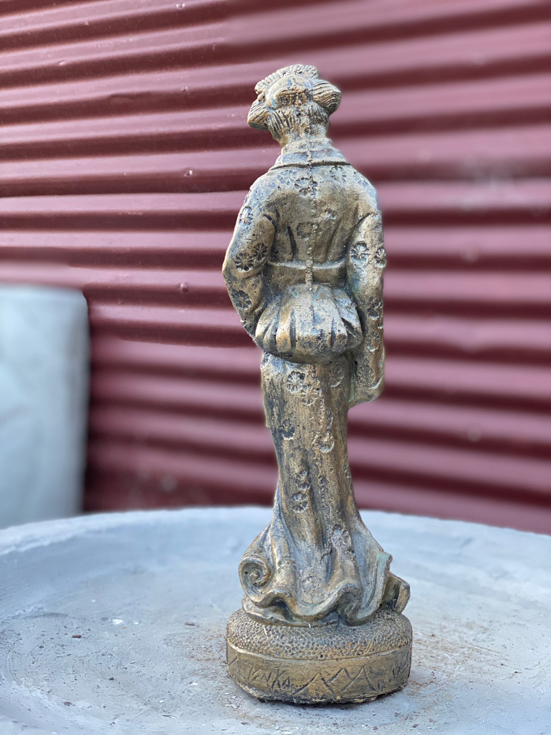 Geisha  24cmH x 4cm W x 3cmD