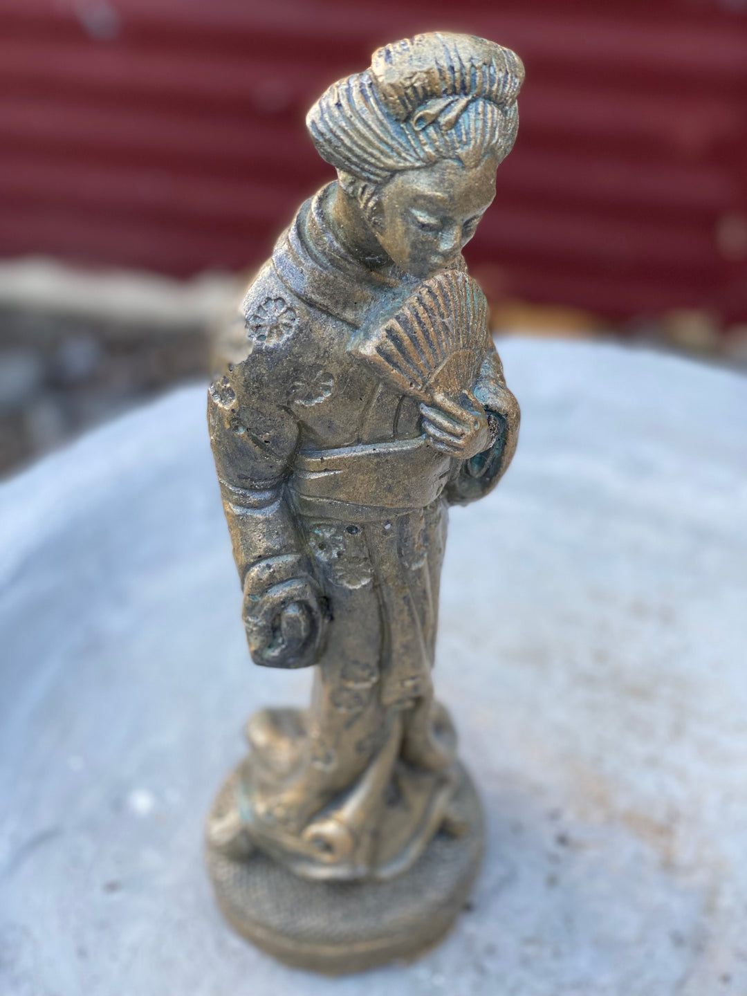 Geisha  24cmH x 4cm W x 3cmD