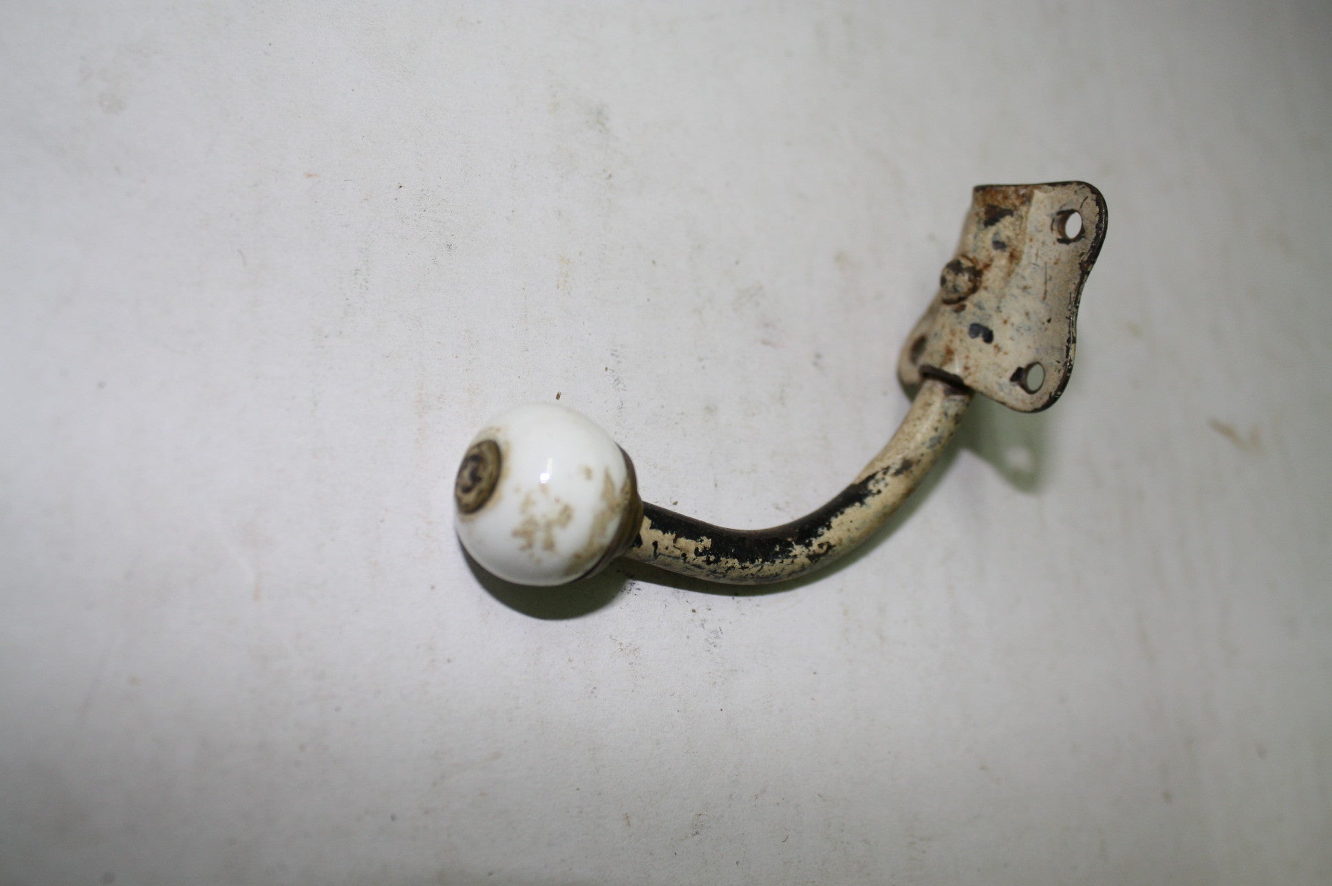 Hooks & Brackets