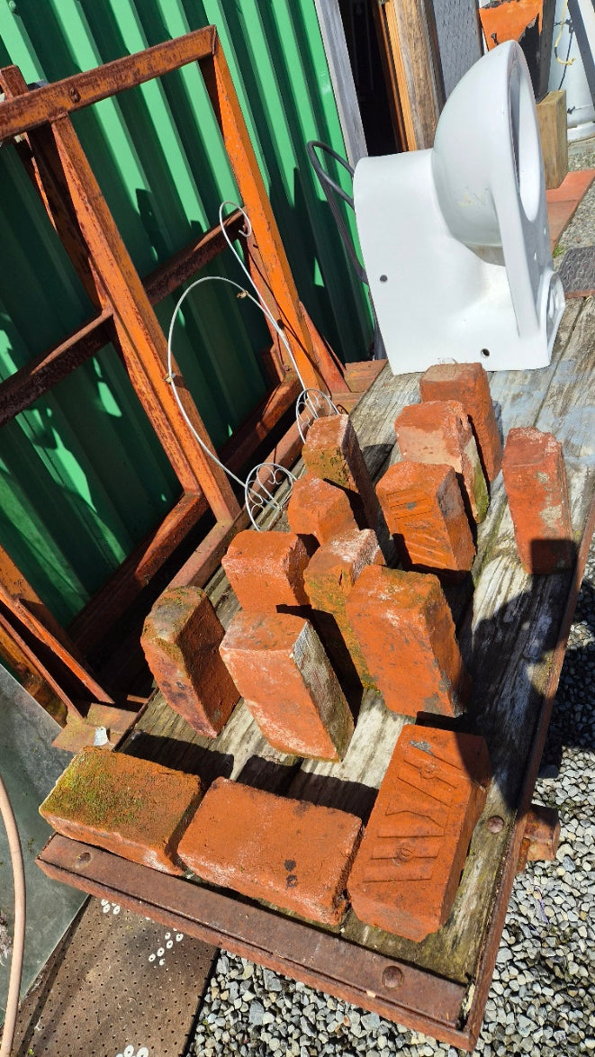 Reclaimed Hertiage Bricks