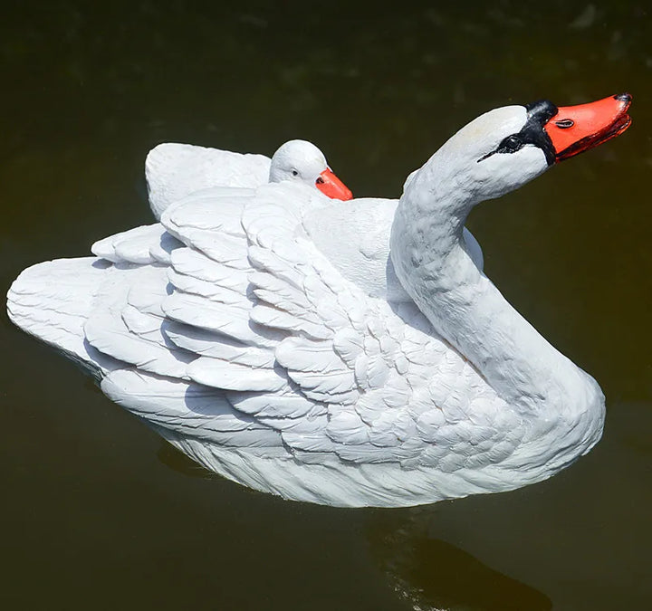 Resin Floating White Black Swan Outdoor Garden Pond Fish Tank Decorative Swimming Swan Sculpture For Garden Decor Ornament