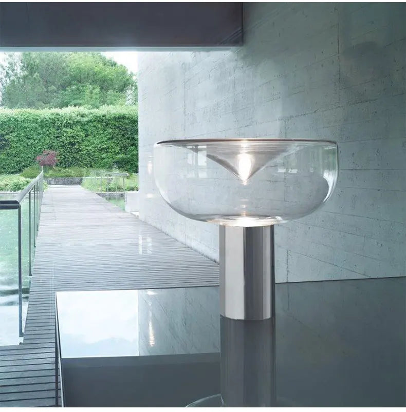 Nordic Clear Glass Table Lamp Creative Swirl Design Gold Hardware Plating Smoky Gray Bedroom Decoration LED E27 Desk Lamp