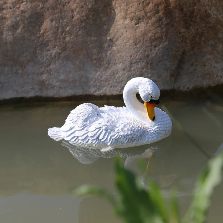 Resin Floating White Black Swan Outdoor Garden Pond Fish Tank Decorative Swimming Swan Sculpture For Garden Decor Ornament