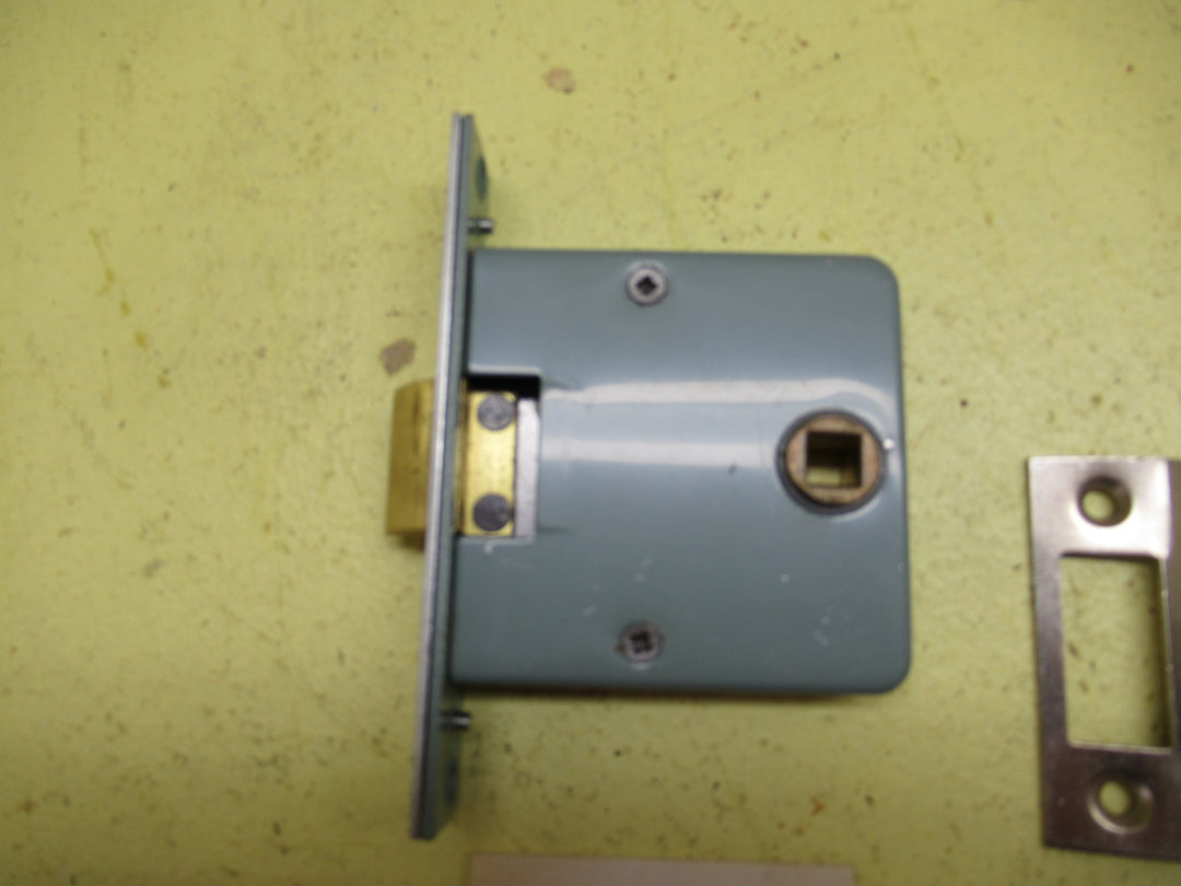 Legge Pacific Wide Tounge Mortice Lock 117L x  22W/Body 76D x 75H x 14W/Axail 65L