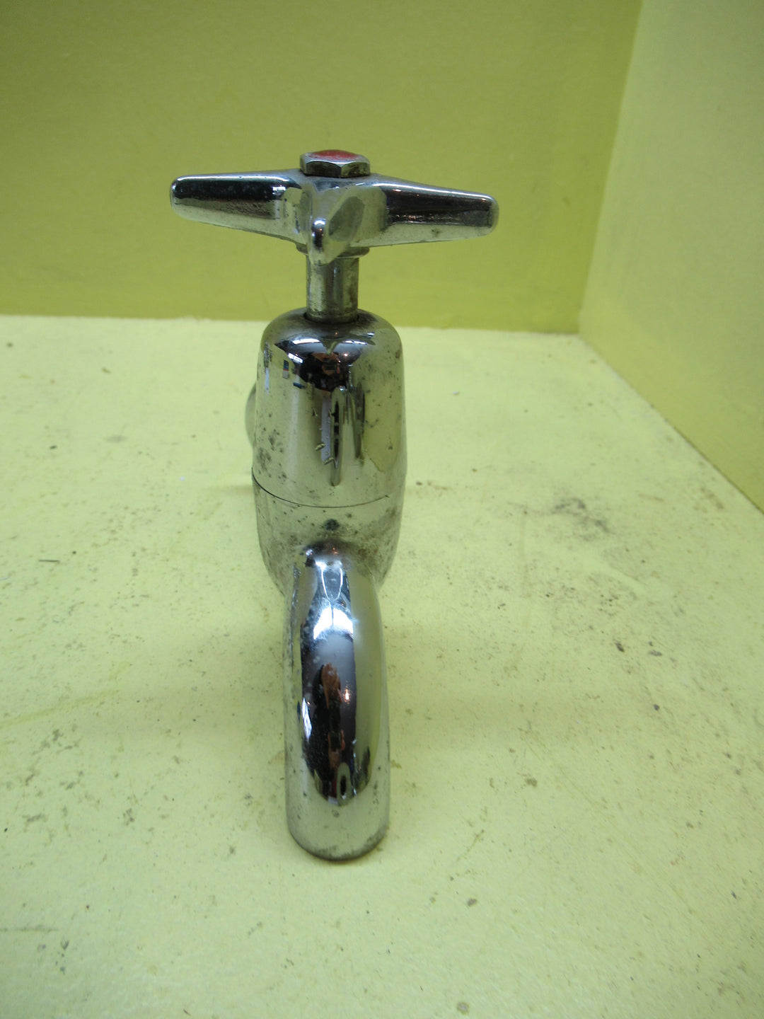 Retro Wall Mounted Kitchen Sink Taps 115H x 48W x 15W