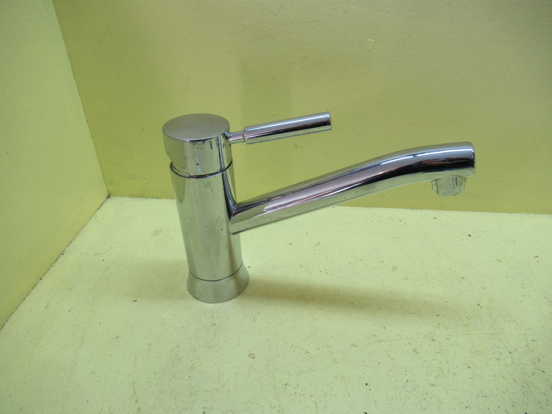 Solid Kitchen Mixer with H & C 170H x 65Dia/250 Spout