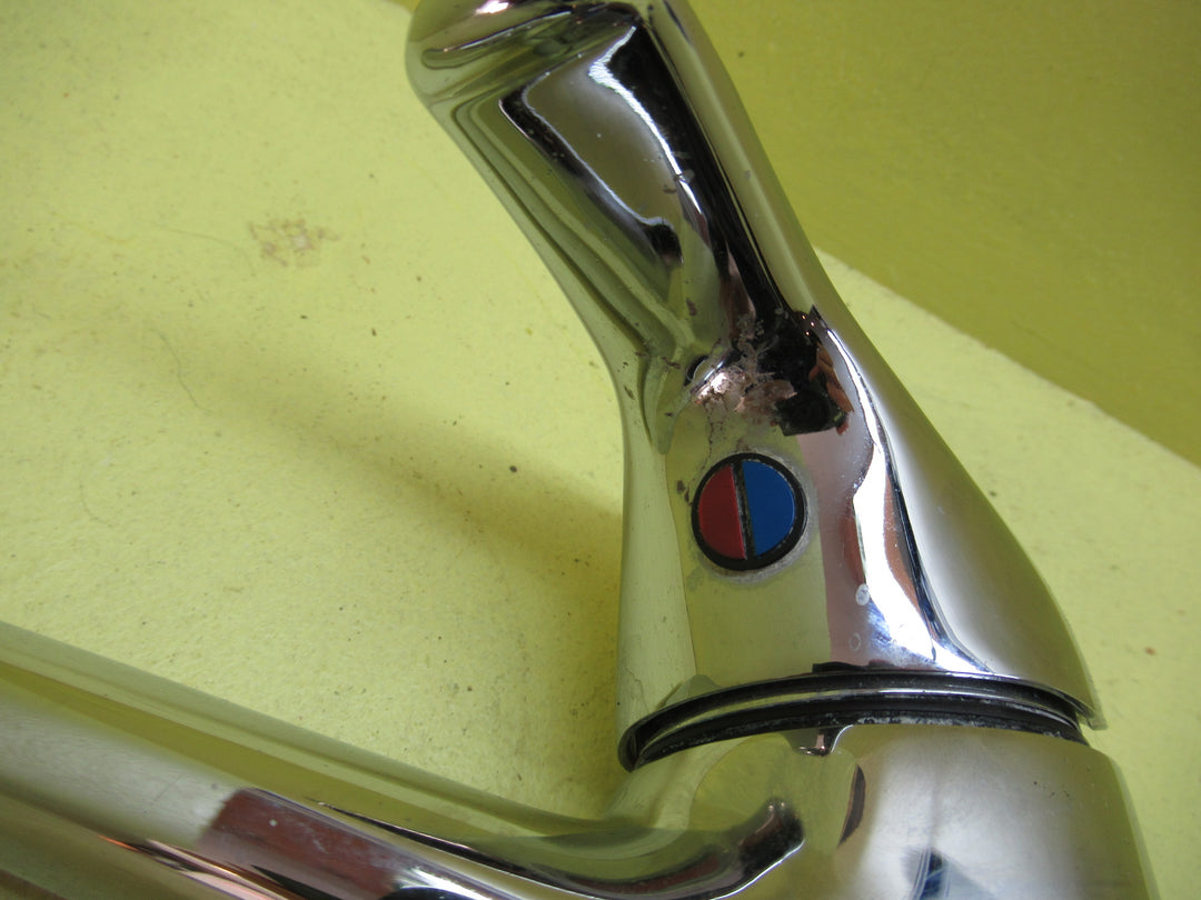 Kitchen Mixer Tap with Flexi Hoses 115H x 60Dia/165 Spout