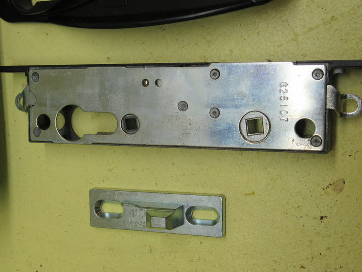 Whitco Liechhardt Sliding Security Screen Door Lock(New) 180L x 35W