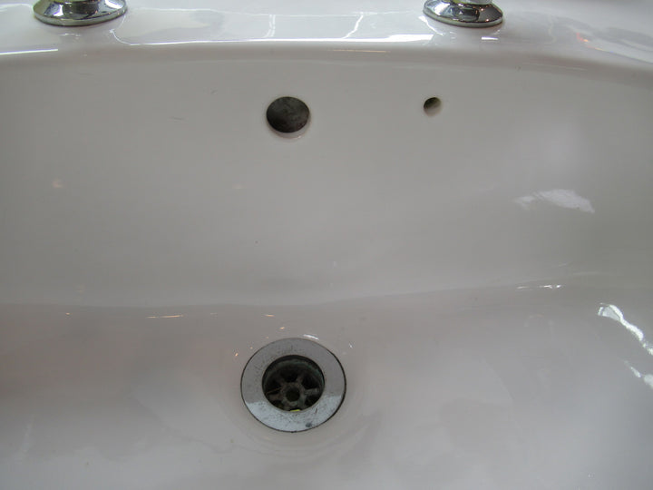 Doulton Porcelain Basin & Pedestaal with Tapware 260H x 560H x 470D/Pedestal  650H x 160W x 120D