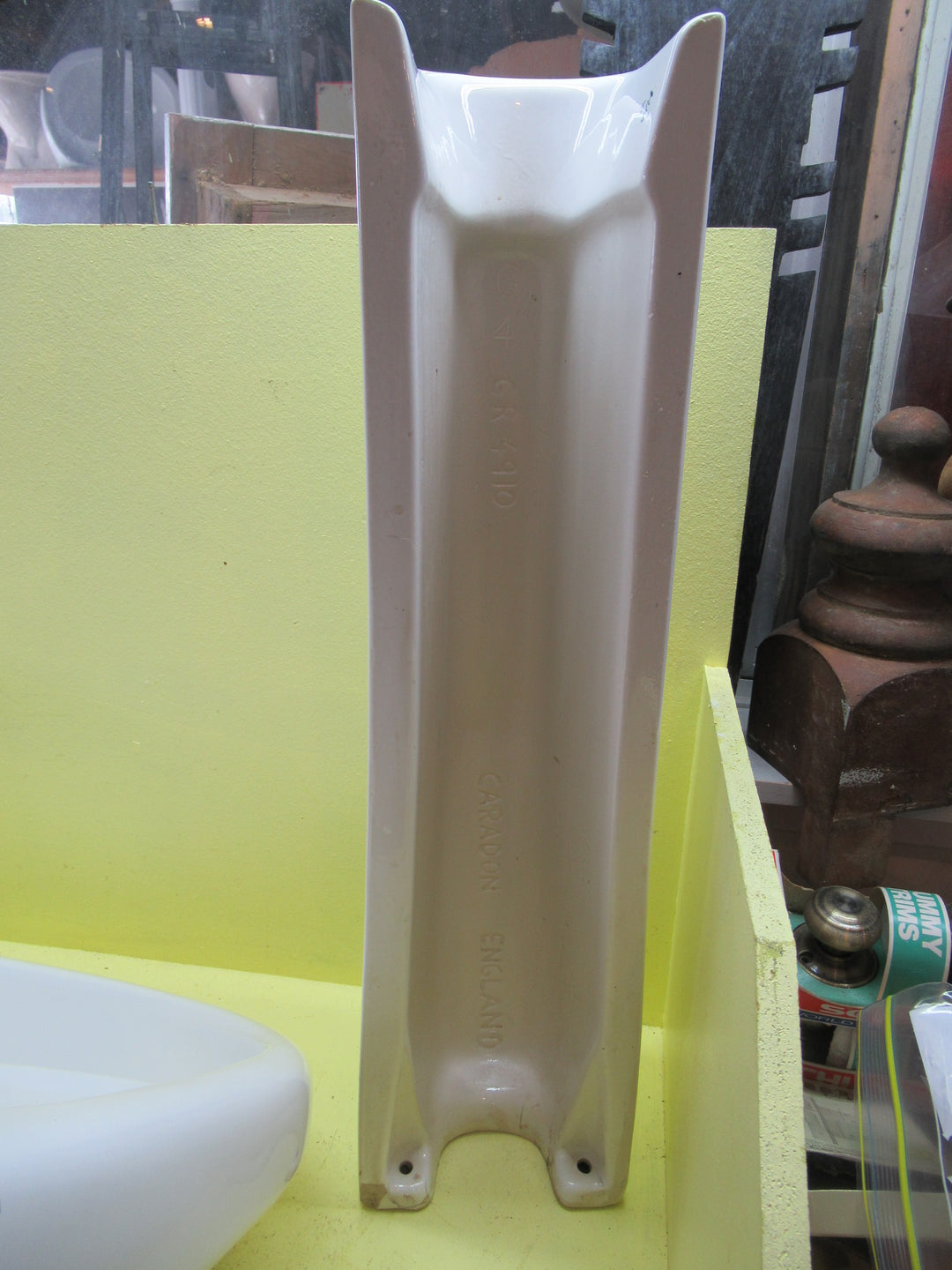 Doulton Porcelain Basin & Pedestaal with Tapware 260H x 560H x 470D/Pedestal  650H x 160W x 120D