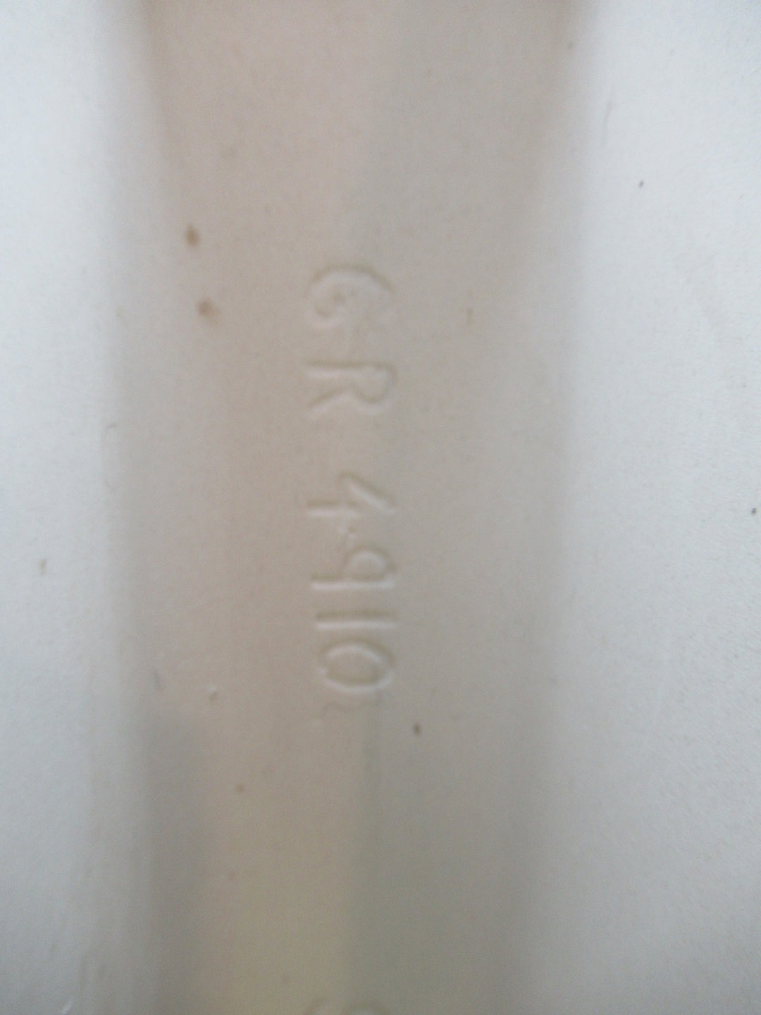 Twyford Basin & Pedestal 250H x 260W x 480D/Pedestal 65H x 140W x 155D