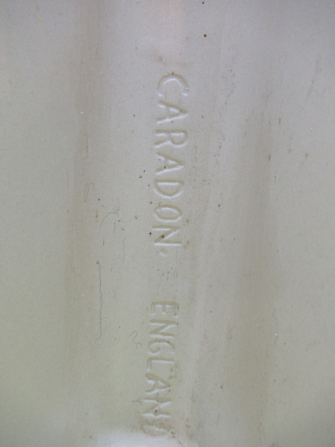 Twyford Basin & Pedestal 250H x 260W x 480D/Pedestal 65H x 140W x 155D