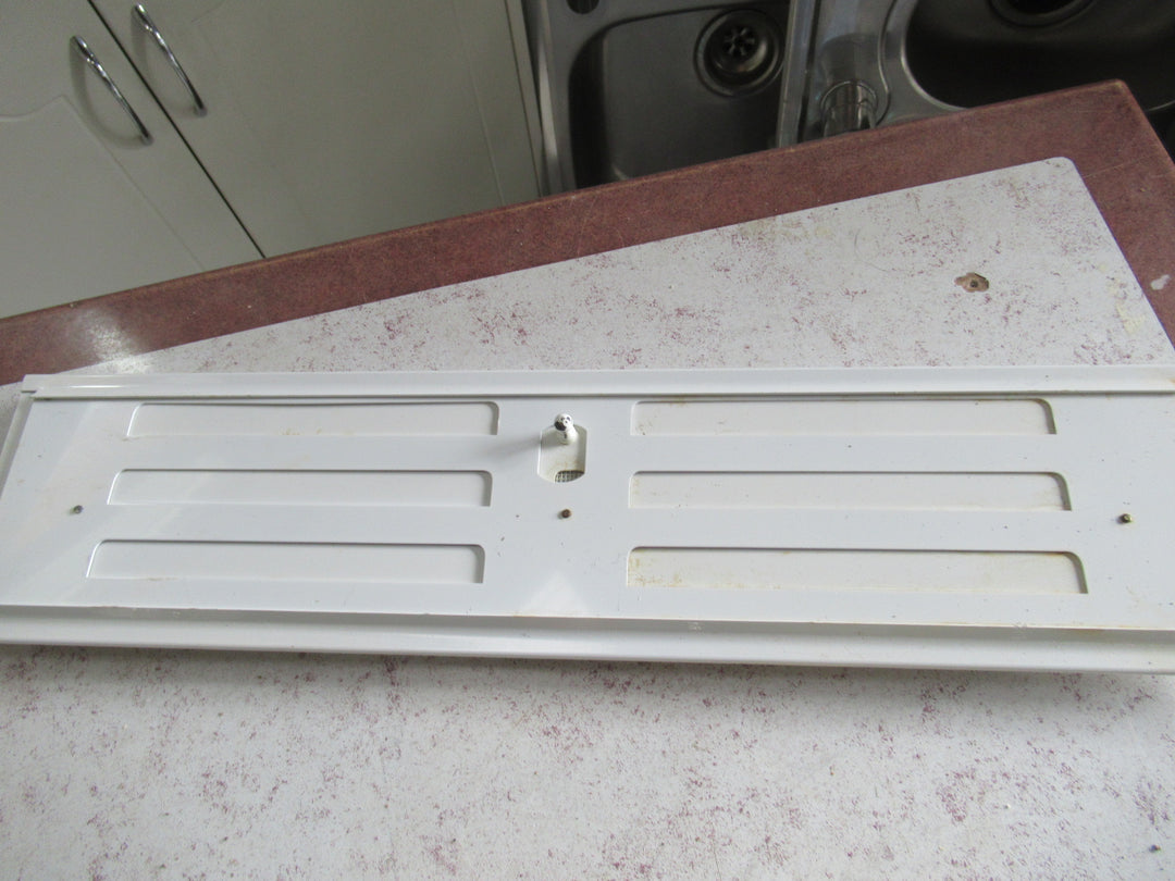 Vents with Toggle 510-610L x 125H