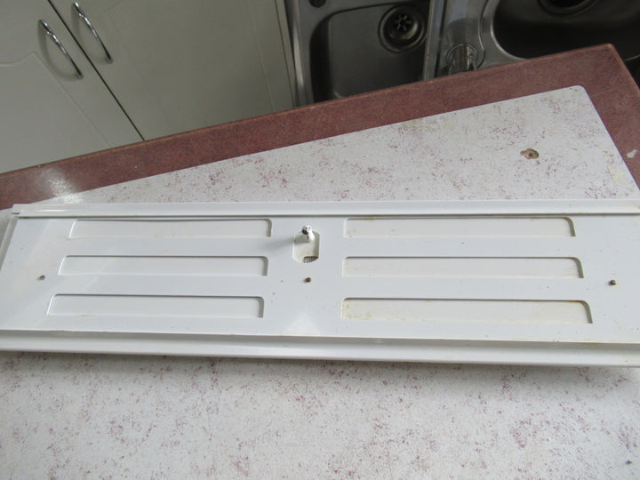 Vents with Toggle 510-610L x 125H