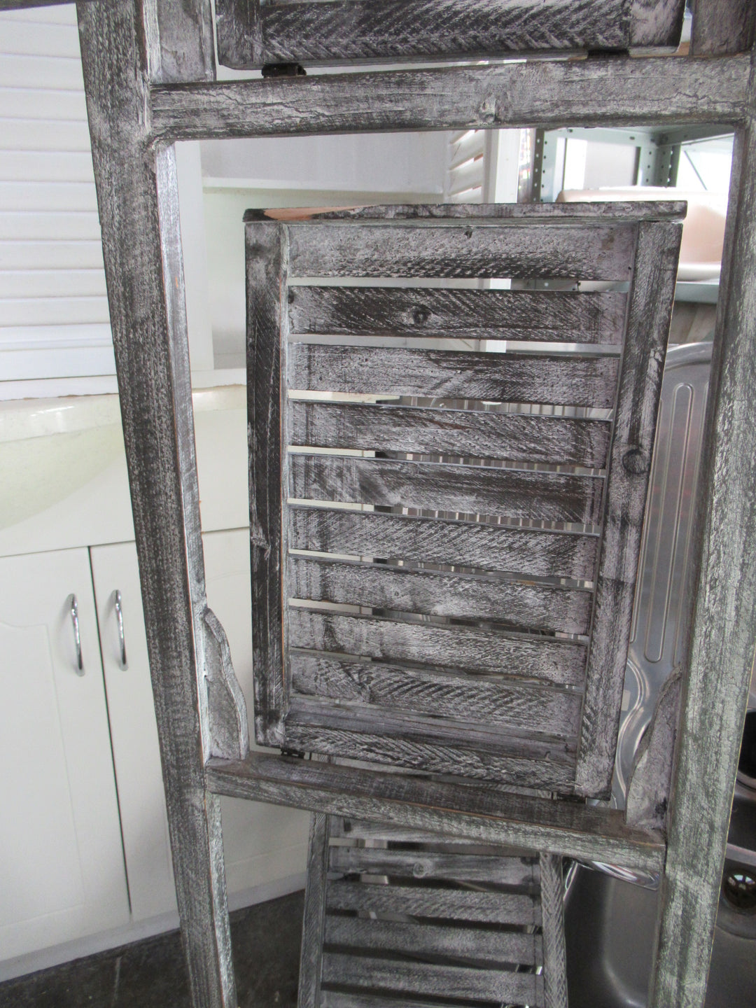 Display Ladder 143H x 37W x 17-48D