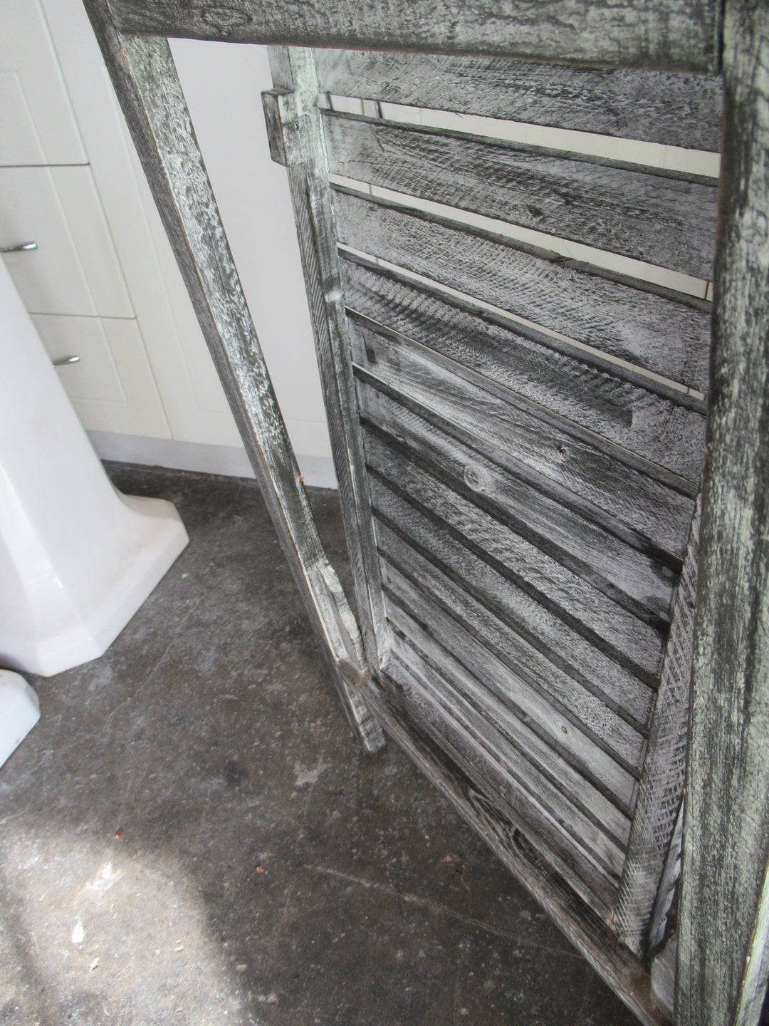 Display Ladder 143H x 37W x 17-48D