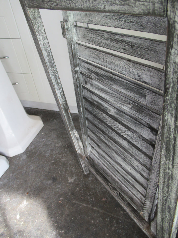 Display Ladder 143H x 37W x 17-48D