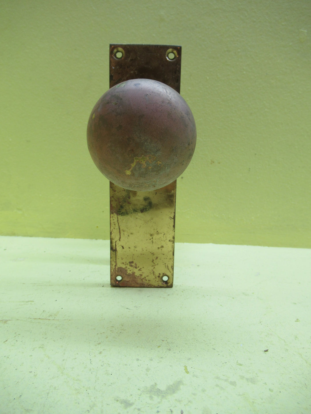 Delf Brass Square Plate with Ball Knob Handle 155L x 45W/Plate 65H x 50Dia