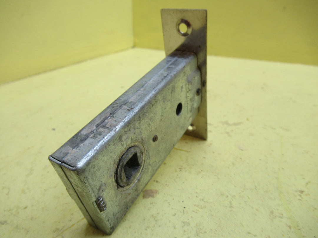 Legge Pacific Mortice Lock Plate 76L x 22W/Body 38L x 80D x 22W/66 mm Axail
