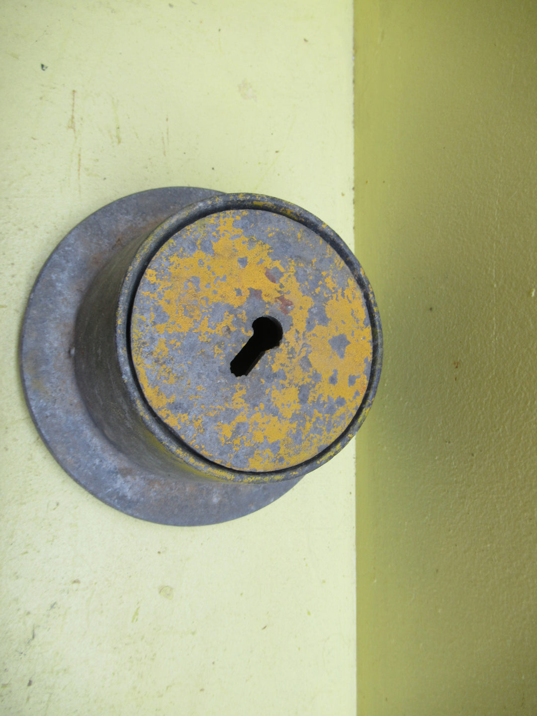 Water Pipe Cast Steel Inspection Cover 115-170Dia x 75H