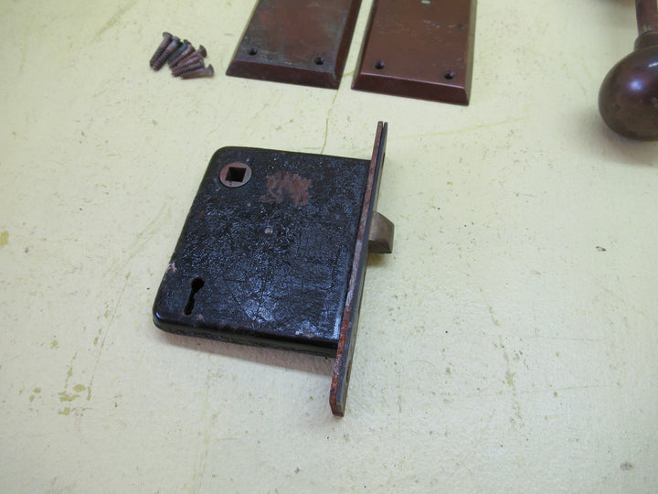 Vintage Sloped Rectangle Plate with Knob Handle and Mortice Lock 230L x 67W x 8D/Knob 60H x 45Dia