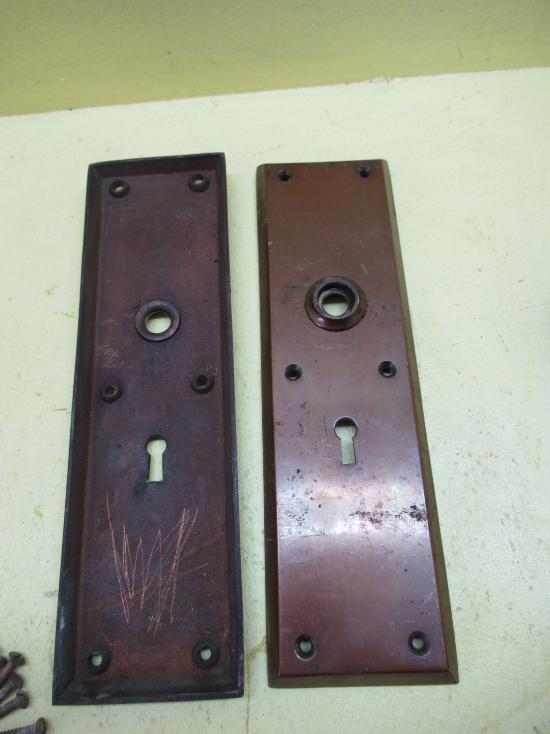 Vintage Sloped Rectangle Plate with Knob Handle and Mortice Lock 230L x 67W x 8D/Knob 60H x 45Dia