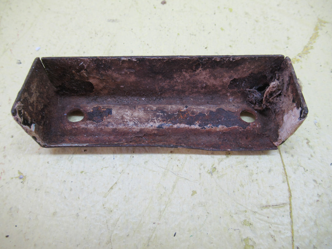 Vintage Steel Ridge Keep 86L x 25W x 23D