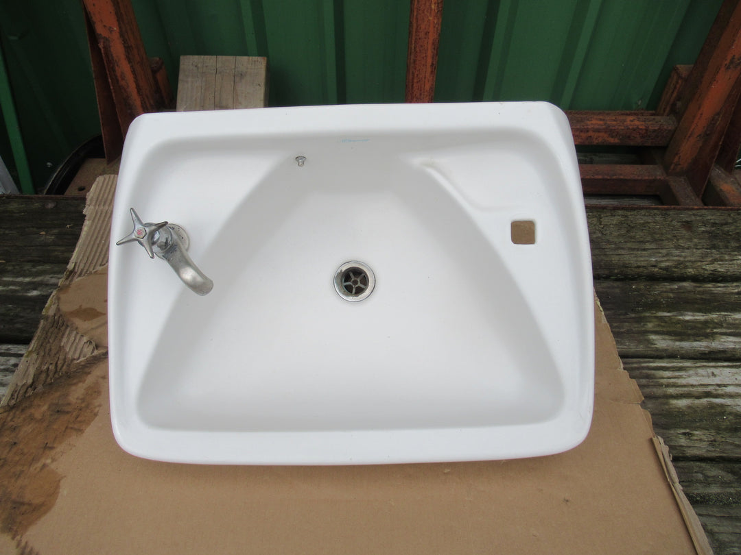 McSkimming Modern Basin 260H x 560W x 42D