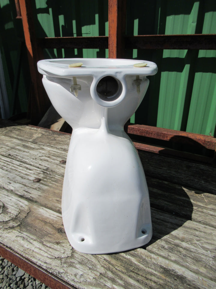 Caroma S Trap 600D x 350W x 400D
