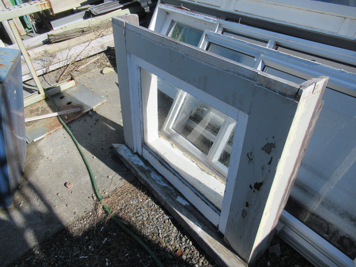 1 Lite Window 680H x 760W x 130D