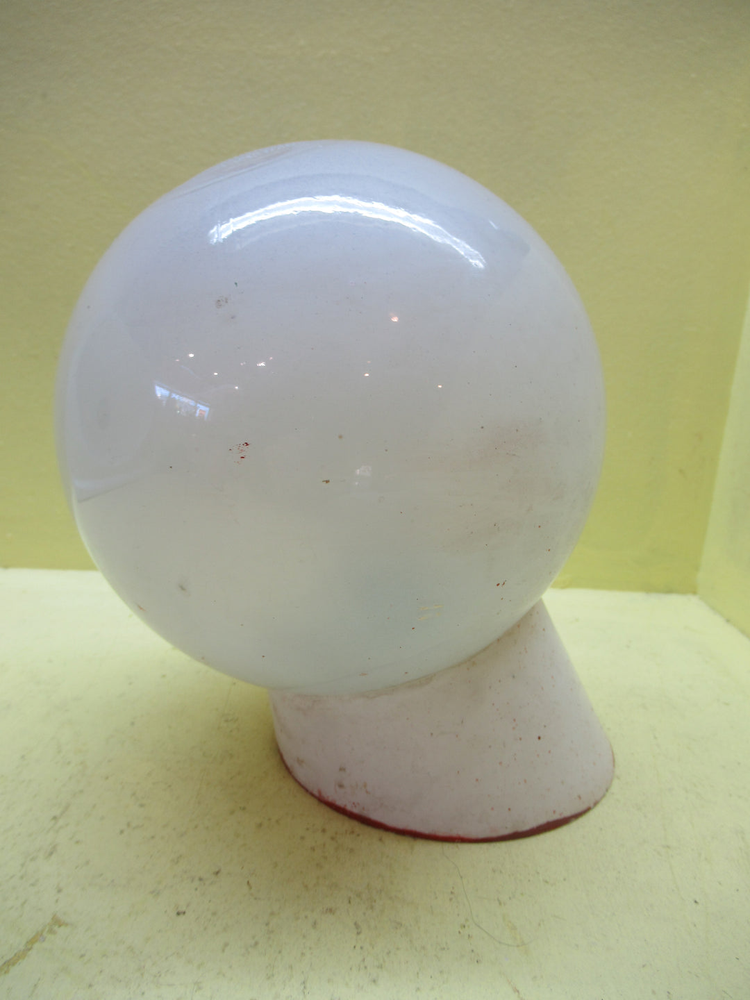 Sloped Mounted Globe Outside Light  160Dia x 80-40H x 120Dia