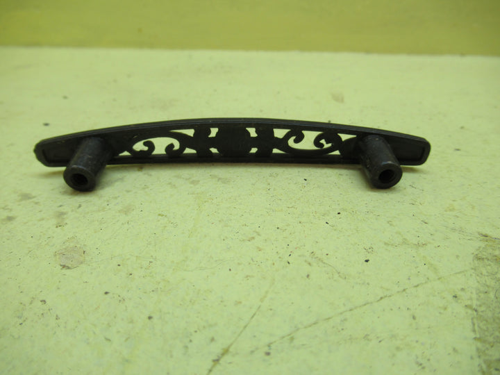 Antique Brass Oval Flower Design Pull Handle 157L x 14W x 20D/77Hole Distance