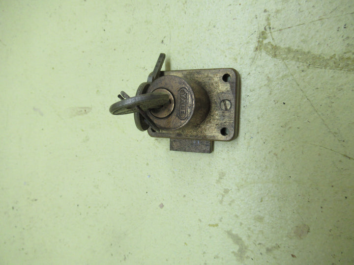 Desk Barrow Lock with 2 Keys 33H x 45W x 30D