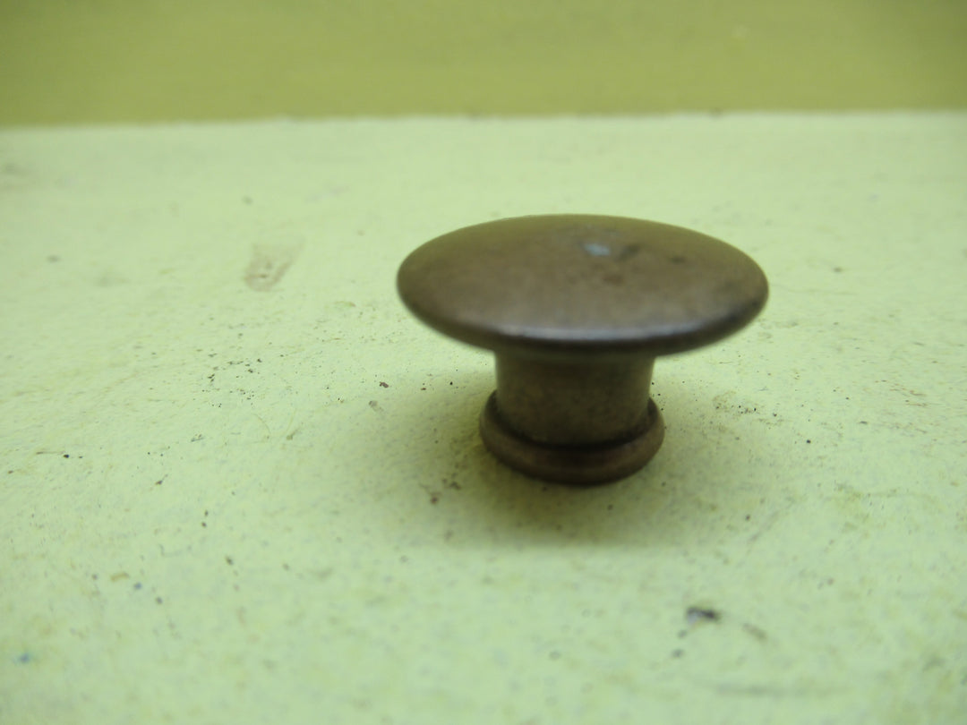 Small Concial & Flat Circle Draw Knobs 20Dia x 20H