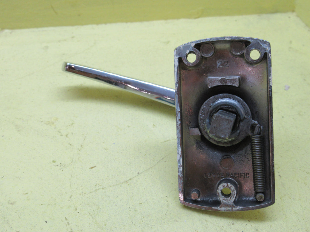 RetroLegge Pacific 22 Wedge Handle 75H x 40W