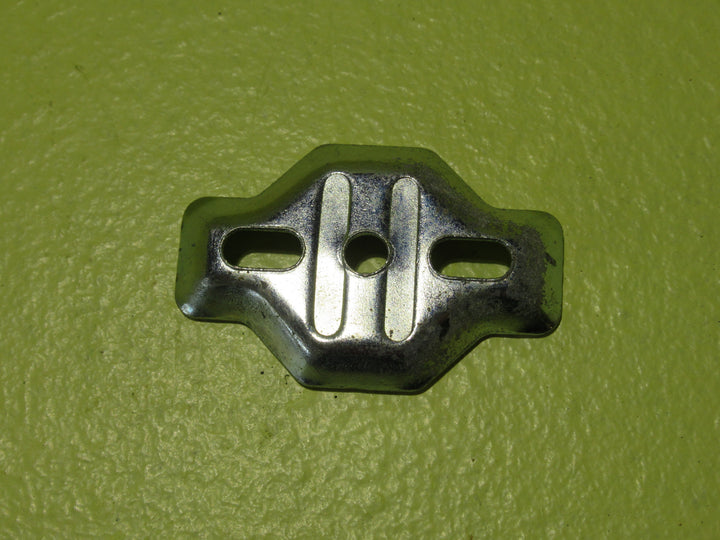 Securing Mount for Enamel Bathroom Fitting 57D