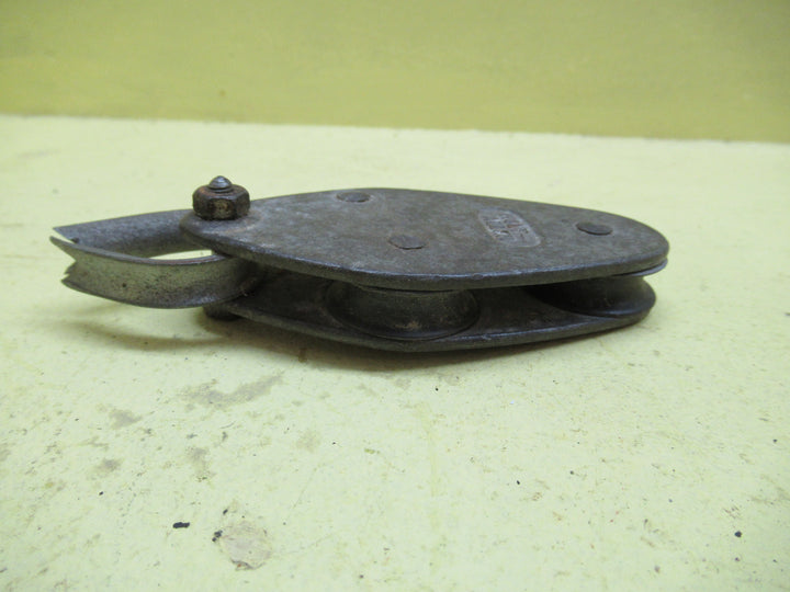 Holt Allen Pulley Block HA165 95L x 36W  x 14d