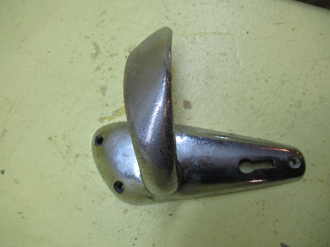 Kidney Shape Art Nouveau Handle with hand grip handle. 150H x 20-60W/Lever 60D x 110L