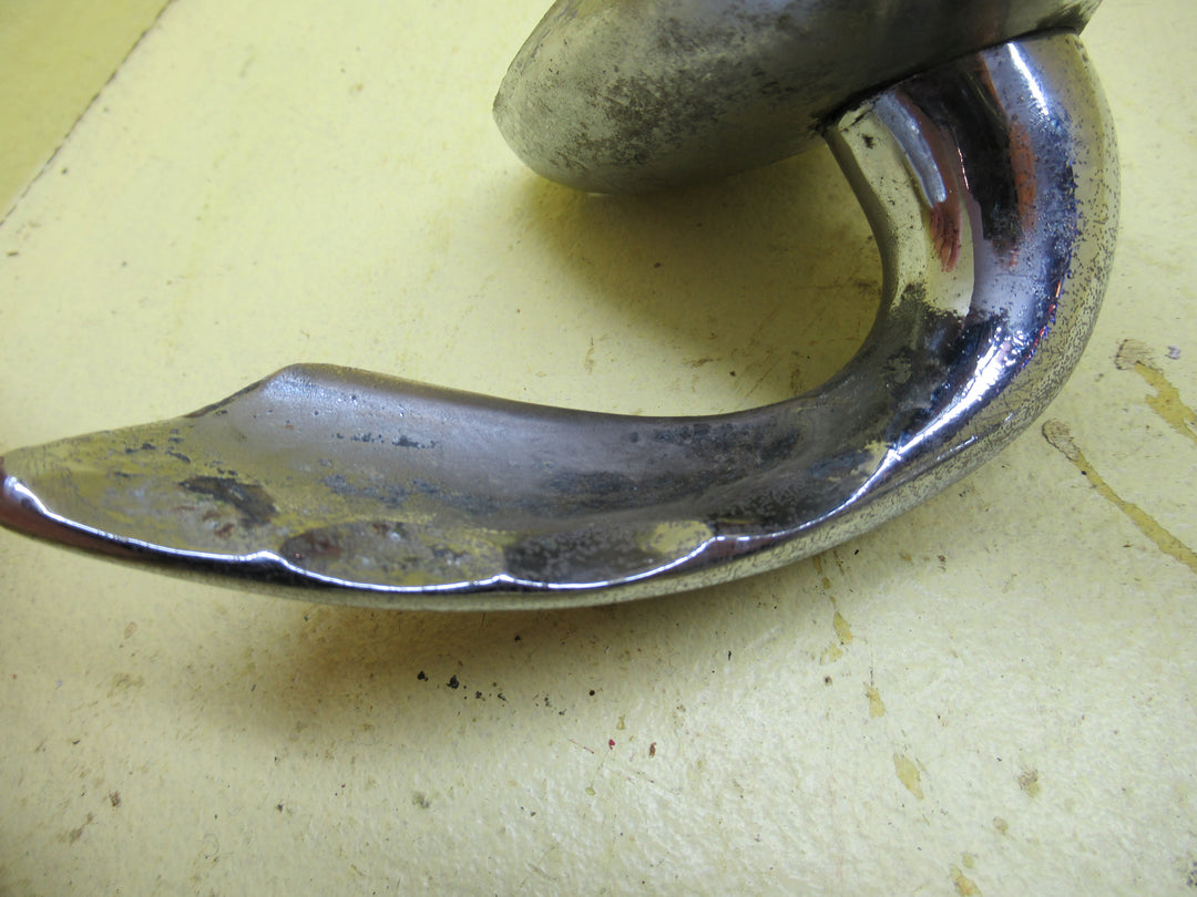 Kidney Shape Art Nouveau Handle with hand grip handle. 150H x 20-60W/Lever 60D x 110L