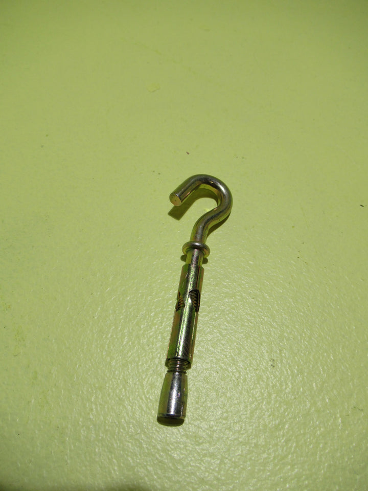 Various Hooks & Eyelets