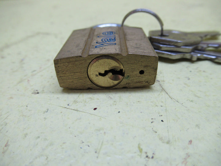 Yale Padlock in Brass & Steel with 2 Keys 51H x 30W x 12W