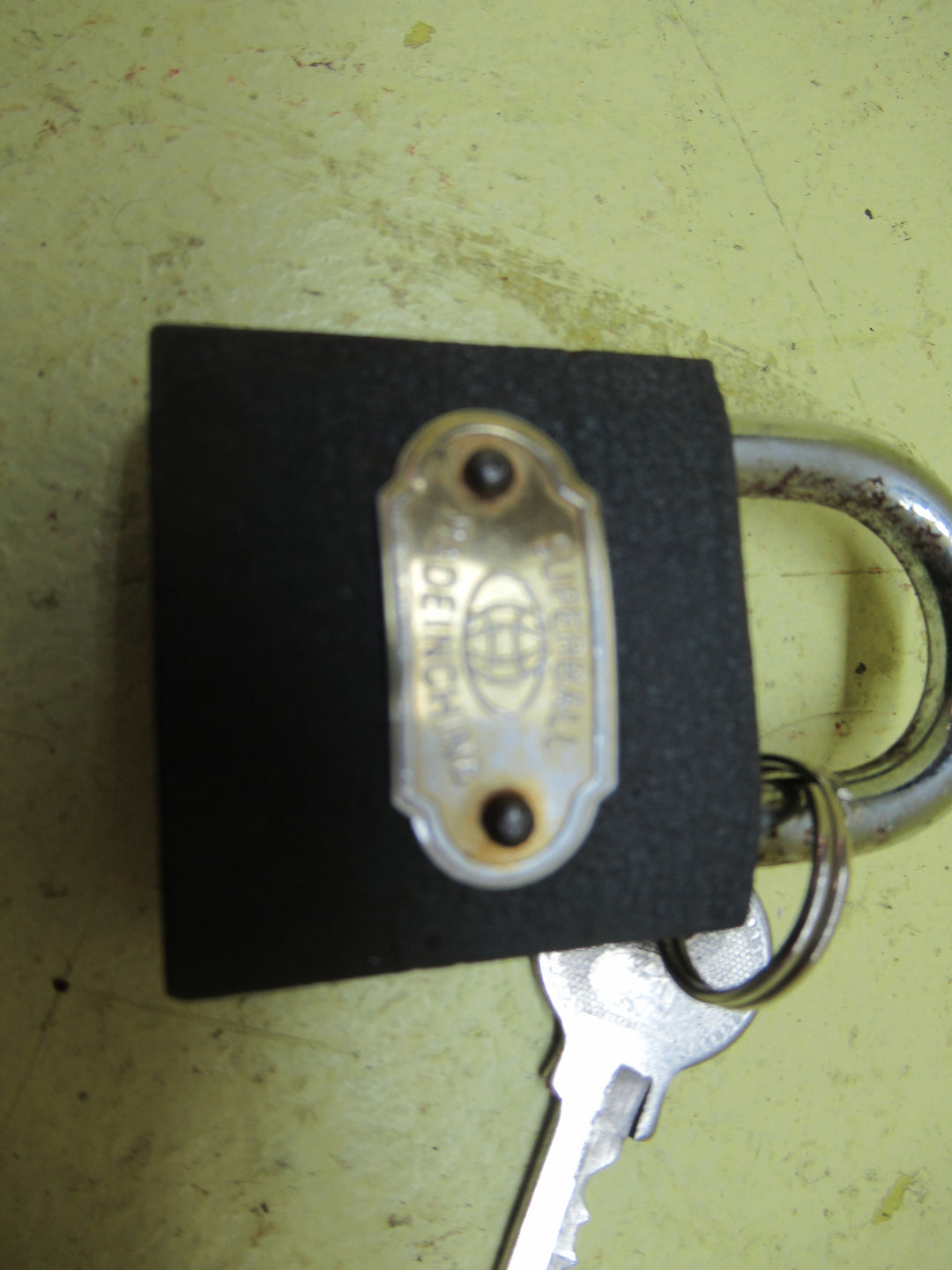 Superball Padlock with Key 62H x 38W x 170D