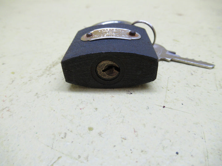 Superball Padlock with Key 62H x 38W x 170D
