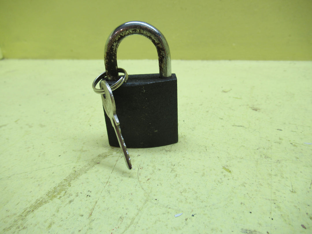 Superball Padlock with Key 62H x 38W x 170D