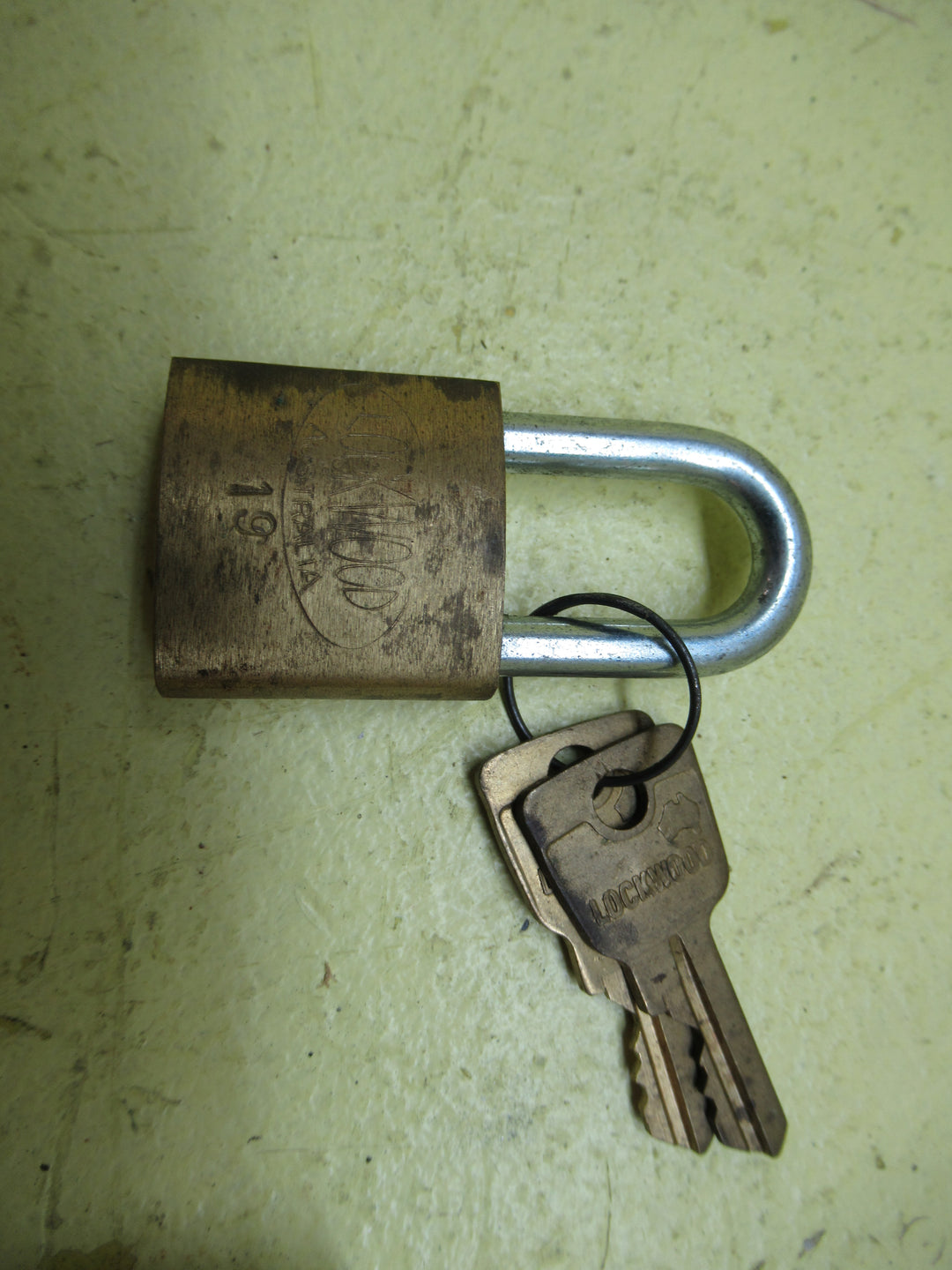 Lockwood Padlock -Australian 60H x 30-40W x 15D